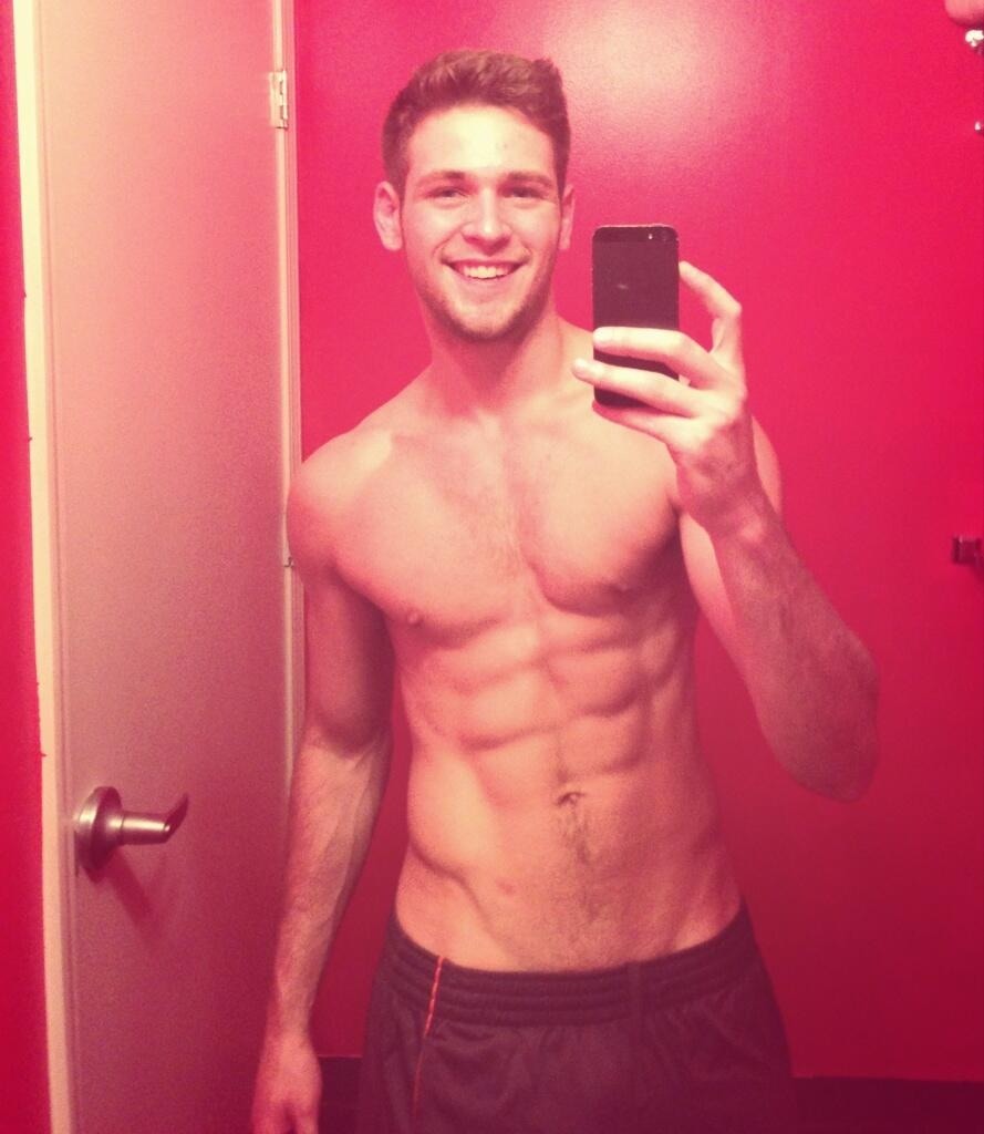 naked muscle men nude selfie guy