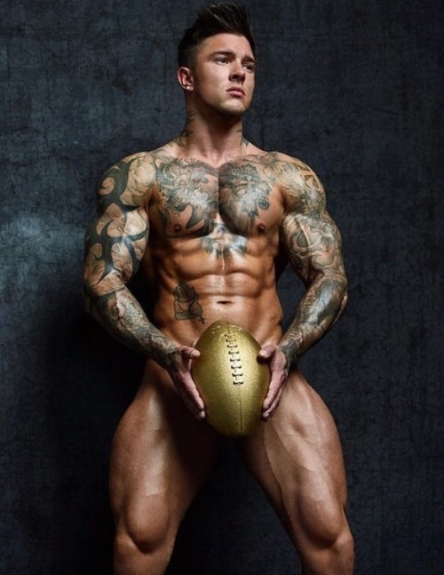 Andrew England, fitness model from the UK gets exposed. These are the alleged photos 1