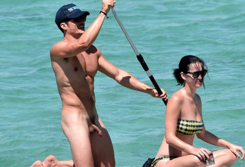 Orlando Bloom Nude on a Paddleboard 1