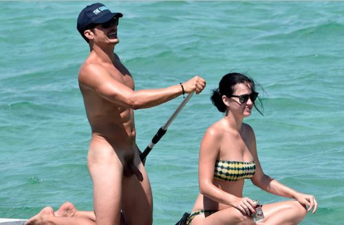 Orlando Bloom Nude on a Paddleboard 4